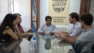 Autoridades de Rectorado y la Agencia Provincial de la Juventud