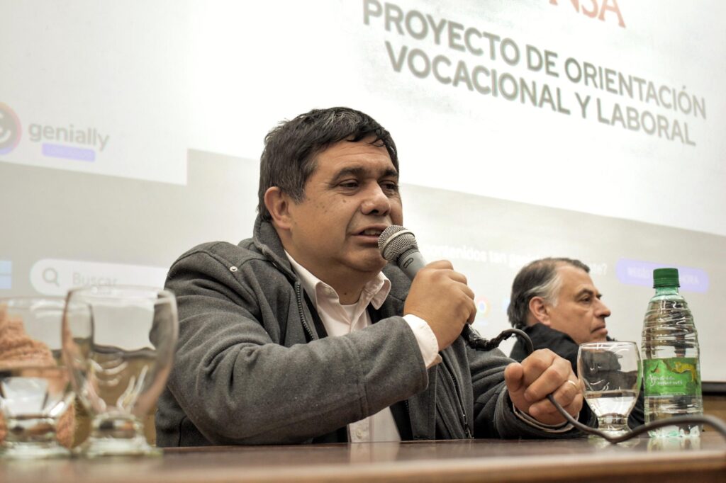 Rector Daniel Hoyos