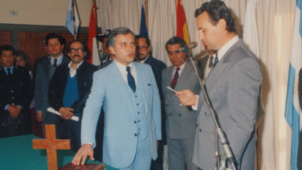 1990 SubSecret Med Social