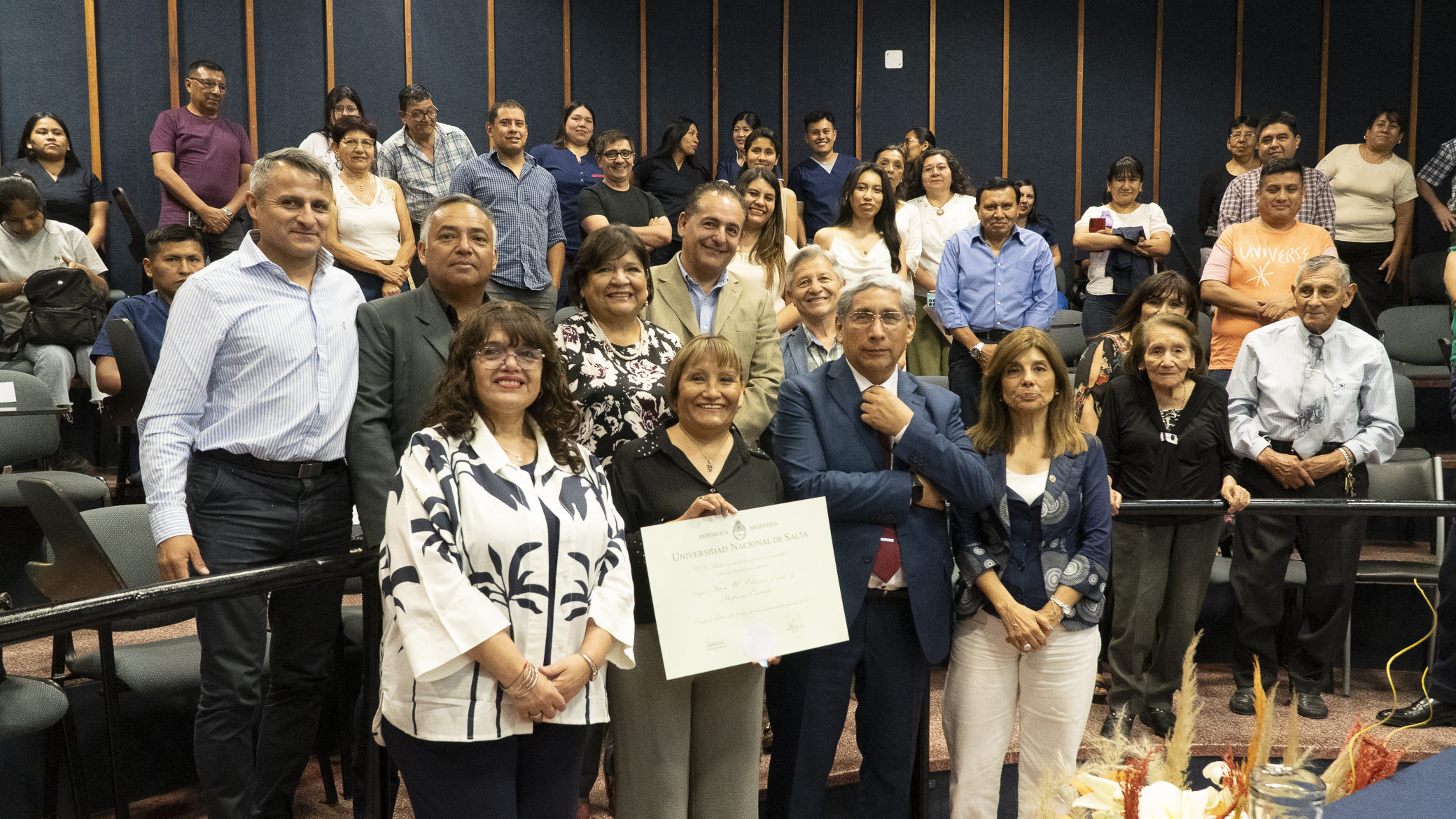 Profesora Extraordinaria Emérita-4