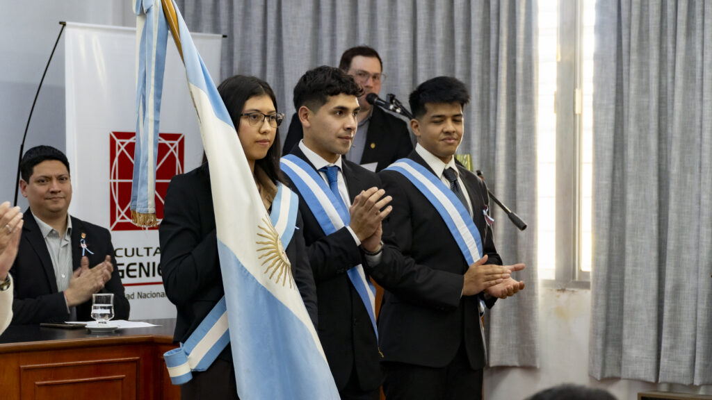 Acto Ingenieria (19 de 95)
