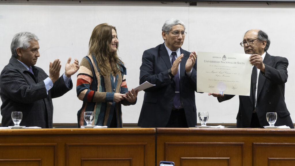 Prof Caseres (17 de 26)