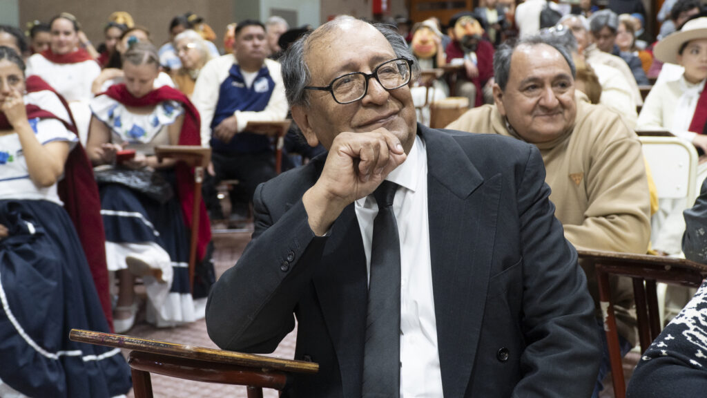 Prof Caseres (34 de 9)
