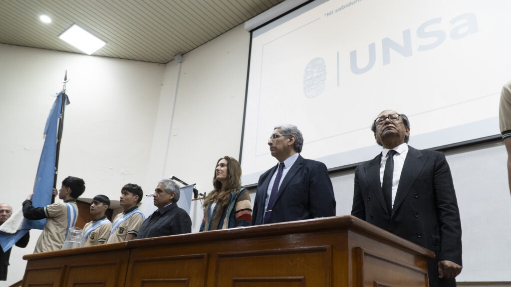 Prof Caseres (9 de 26)