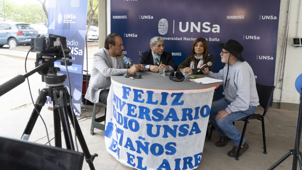 Radio UNSa-11