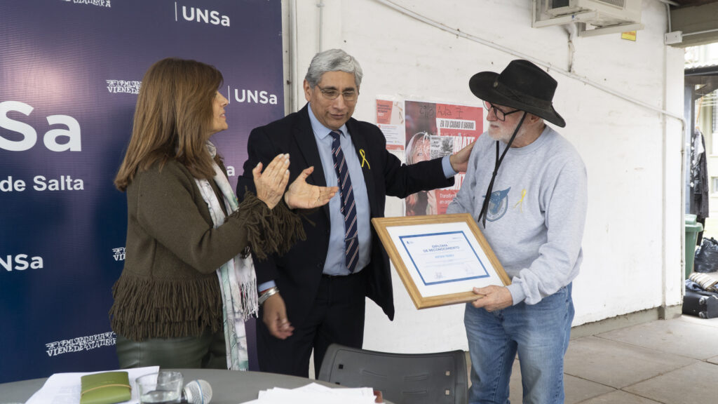 Radio UNSa-14