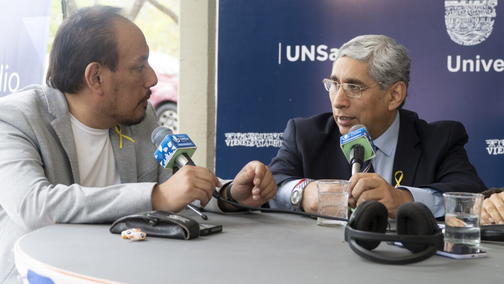 Radio UNSa-16