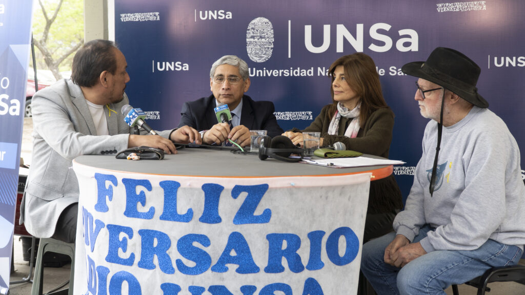 Radio UNSa-6
