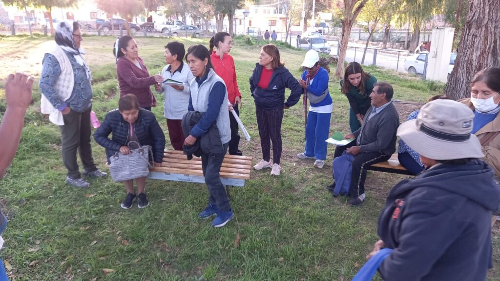Adultos Mayores en Cachi
